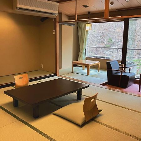 ホテル湯西川 日光市 エクステリア 写真