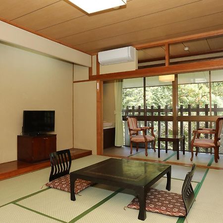 ホテル湯西川 日光市 エクステリア 写真